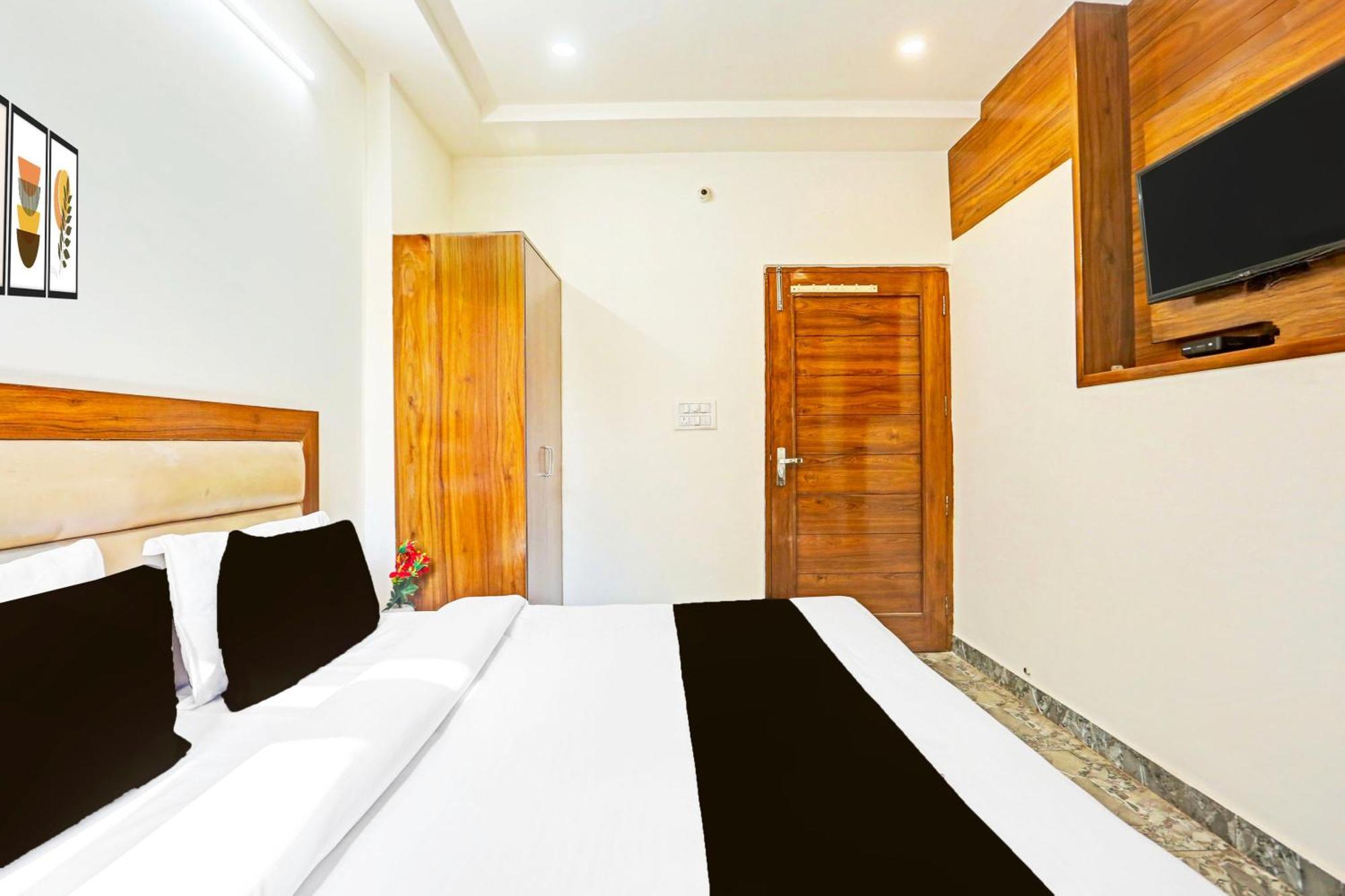Super Hotel O Sector 45 Formerly Manyavar Chandīgarh Exterior foto